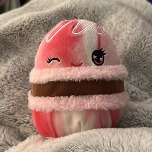 💓 Squishmallows Macaroon Mystery Scented 5”